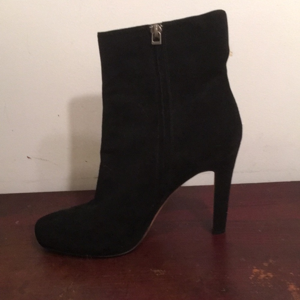 Brand New Sophisticated Black Heeled Boots with Stiletto Heel 100% Suede Boots